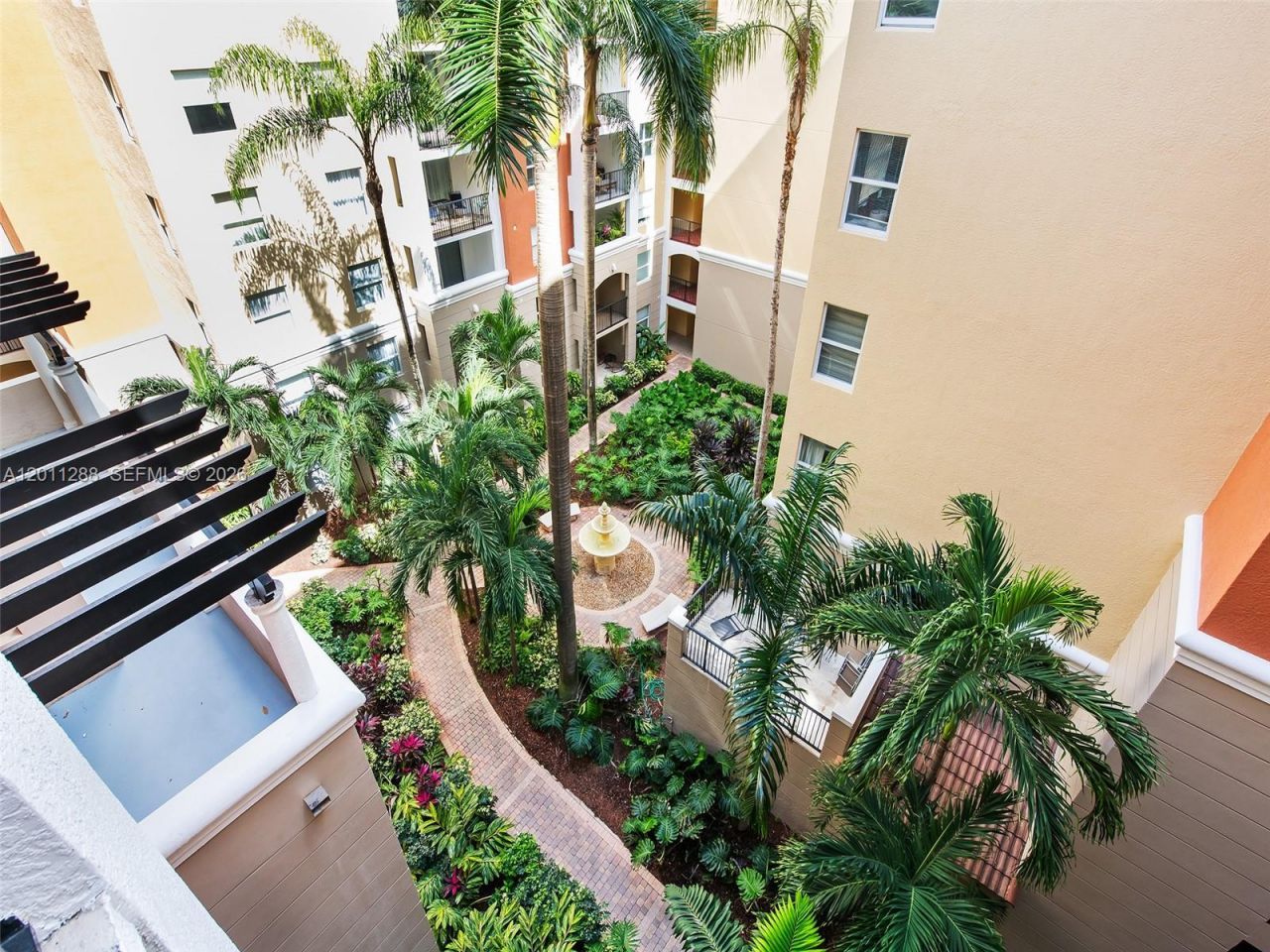 17100 N Bay Rd, Unit 1614, Sunny Isles Beach, FL 33160 Photo