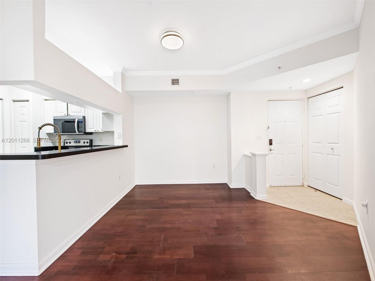 17100 N Bay Rd, Unit 1614, Sunny Isles Beach, FL 33160 Photo