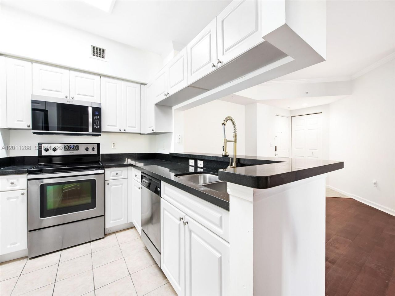 17100 N Bay Rd, Unit 1614, Sunny Isles Beach, FL 33160 Photo