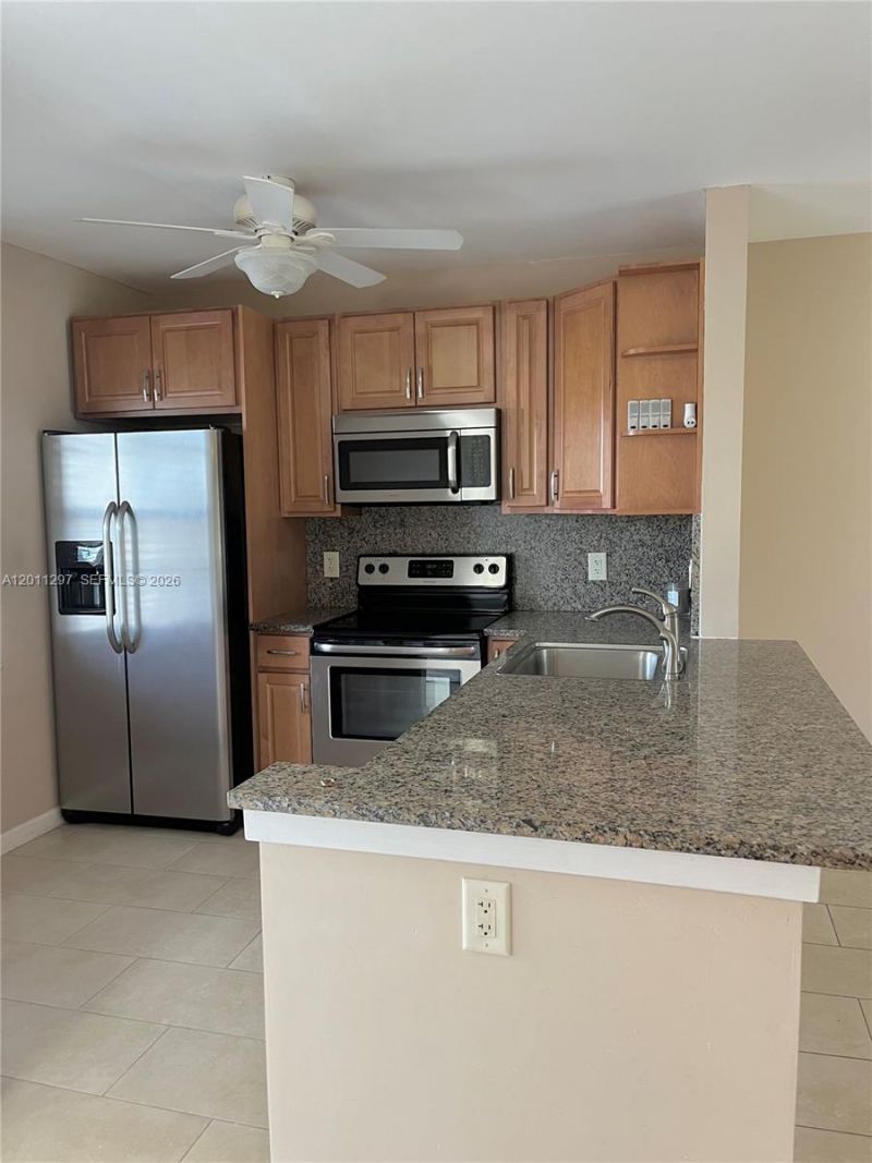 551 NW 80th Ter, Unit 208, Margate, FL 33063 Photo