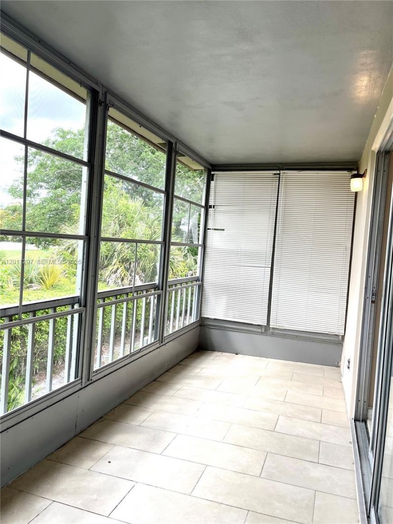 551 NW 80th Ter, Unit 208, Margate, FL 33063 Photo