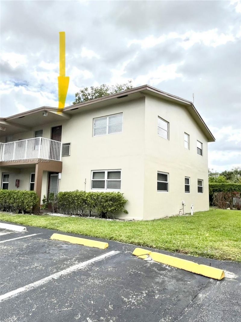 551 NW 80th Ter, Unit 208, Margate, FL 33063 Photo