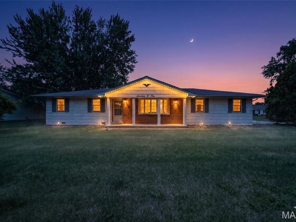 1703 Forum Drive , Rolla, MO 65401