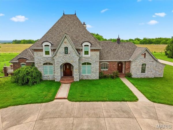 2662 N Hwy 79 , Elsberry, MO 63343