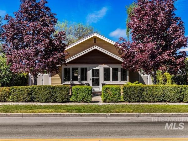 611 N Washington Avenue, Emmett, ID 83646
