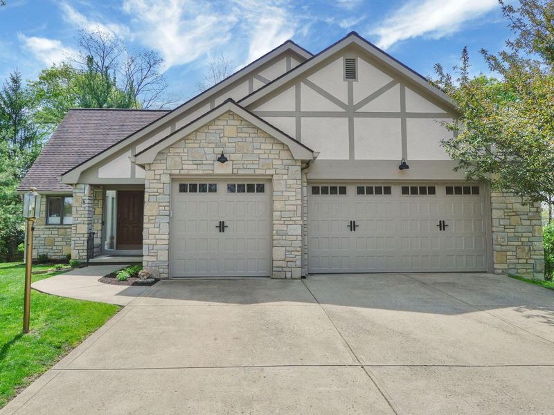 421 Heather Lane, Powell, OH 43065 Photo 1