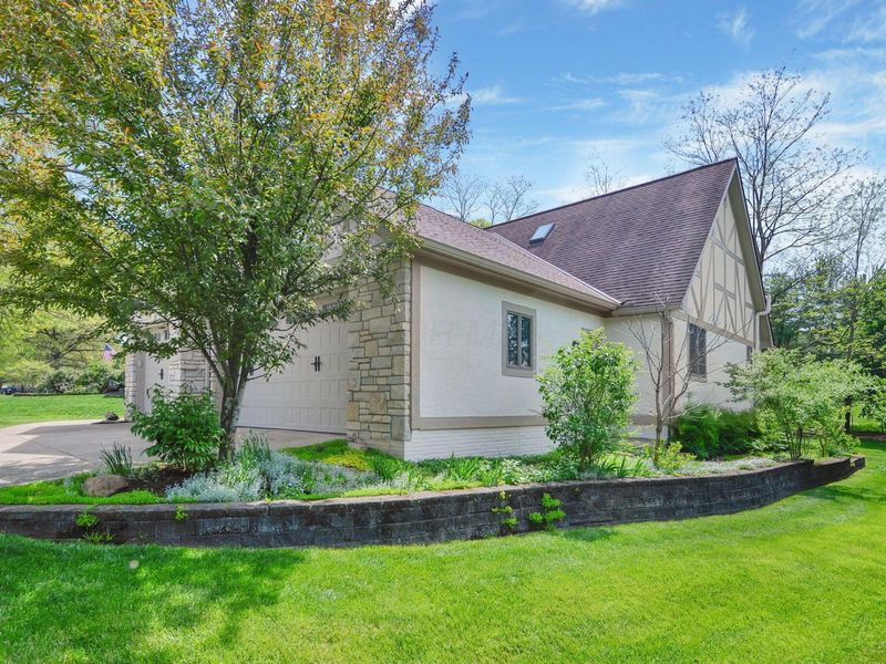 421 Heather Lane, Powell, OH 43065 Photo 5