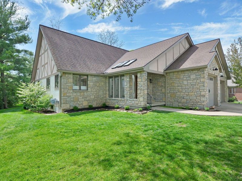 421 Heather Lane, Powell, OH 43065 Photo 6