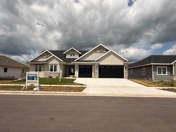 2016 Jack Ryan Drive, Prairie Du Sac, WI 53578