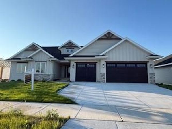 2016 Jack Ryan Drive, Prairie Du Sac, WI 53578