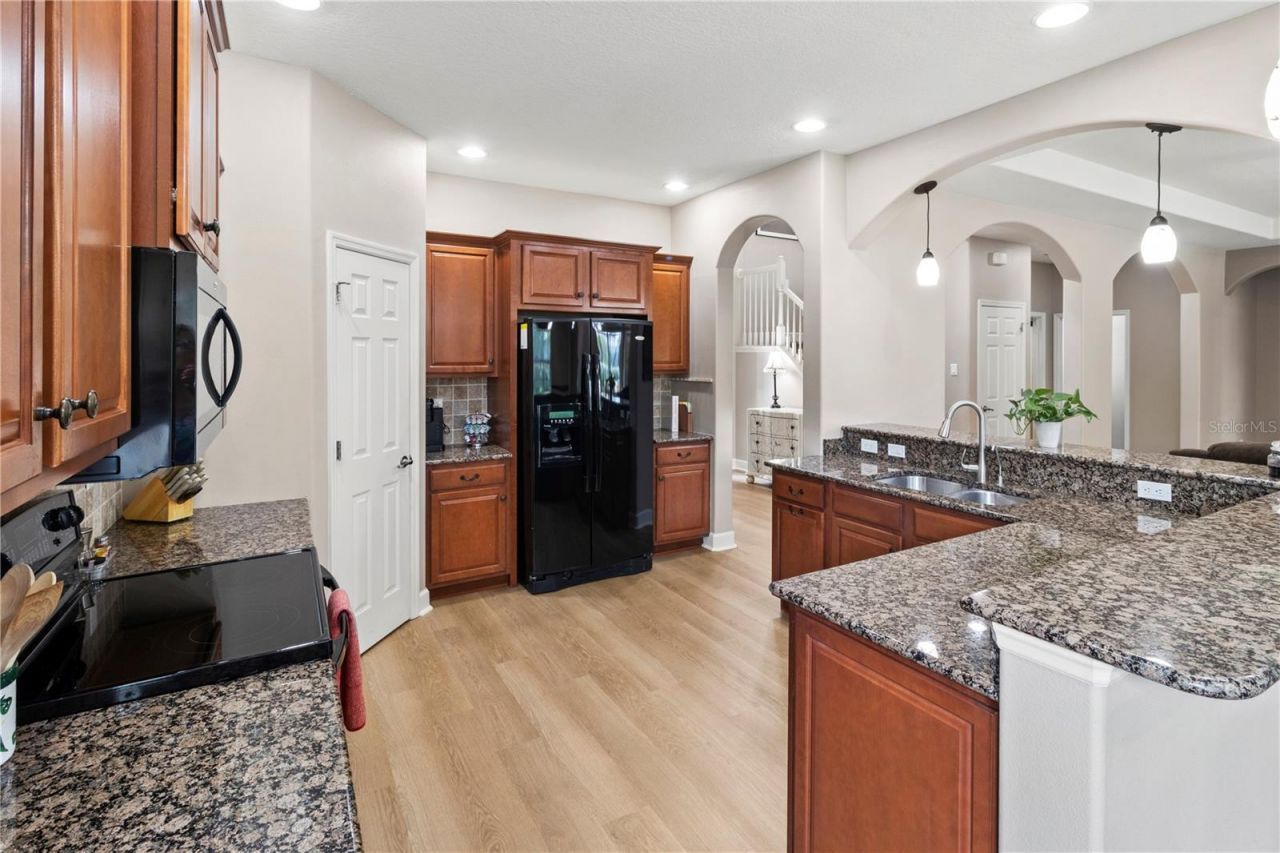 1269 Western Pine Circle, Sarasota, FL 34240 Photo