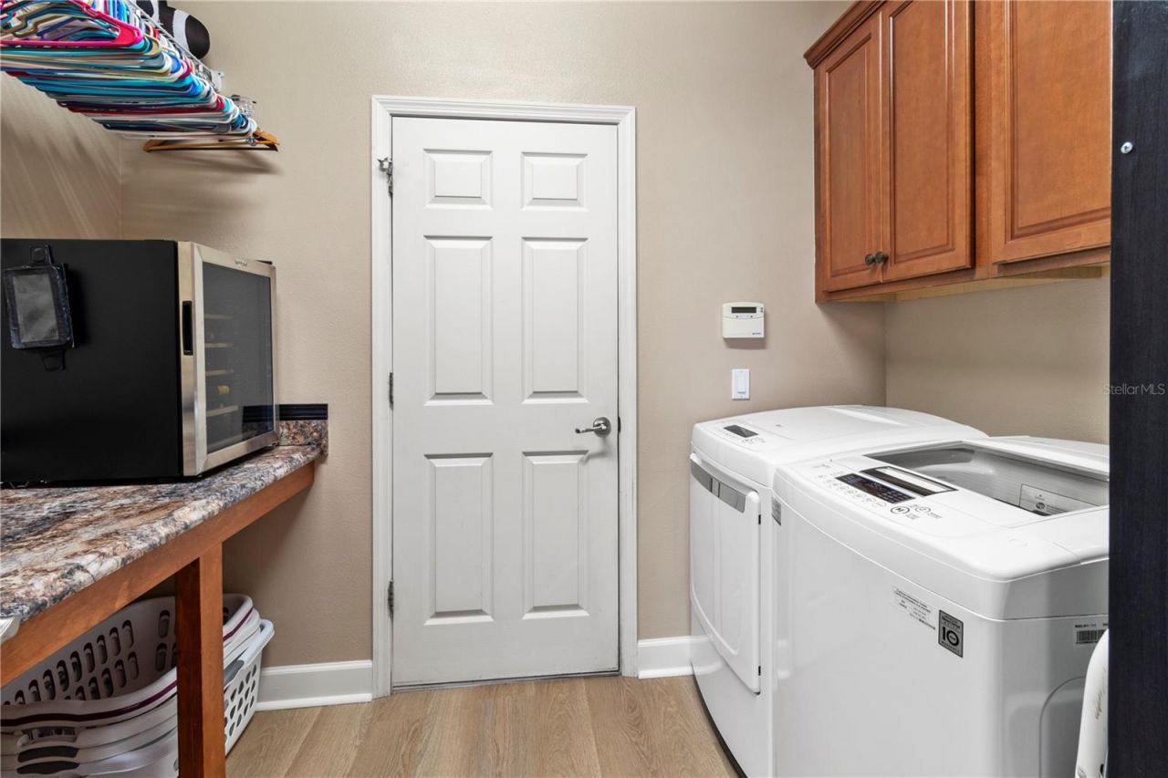 1269 Western Pine Circle, Sarasota, FL 34240 Photo