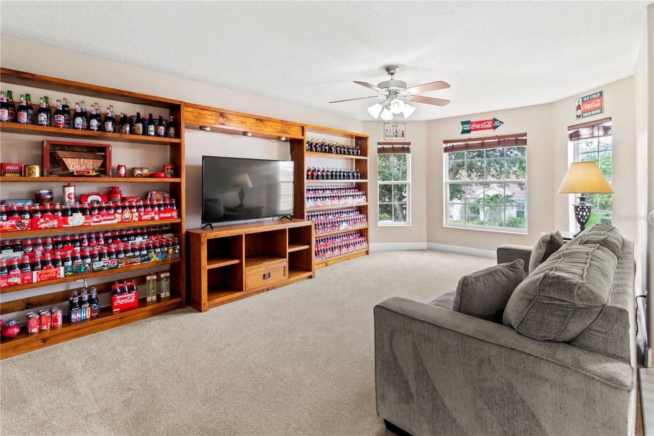 1269 Western Pine Circle, Sarasota, FL 34240 Photo