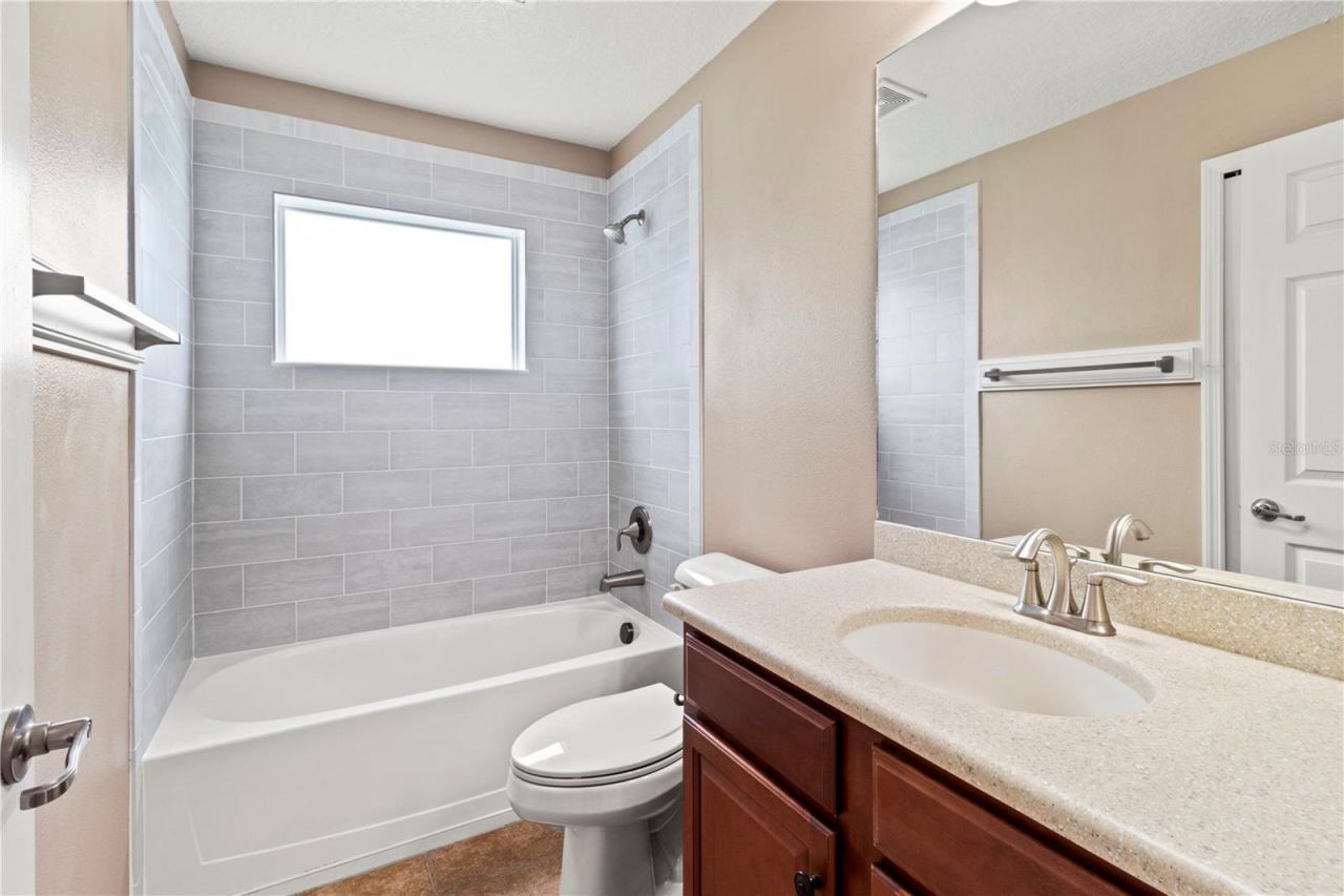 1269 Western Pine Circle, Sarasota, FL 34240 Photo