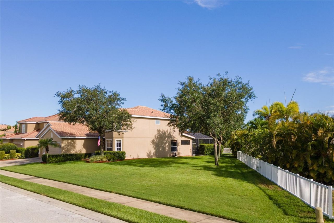 1269 Western Pine Circle, Sarasota, FL 34240 Photo