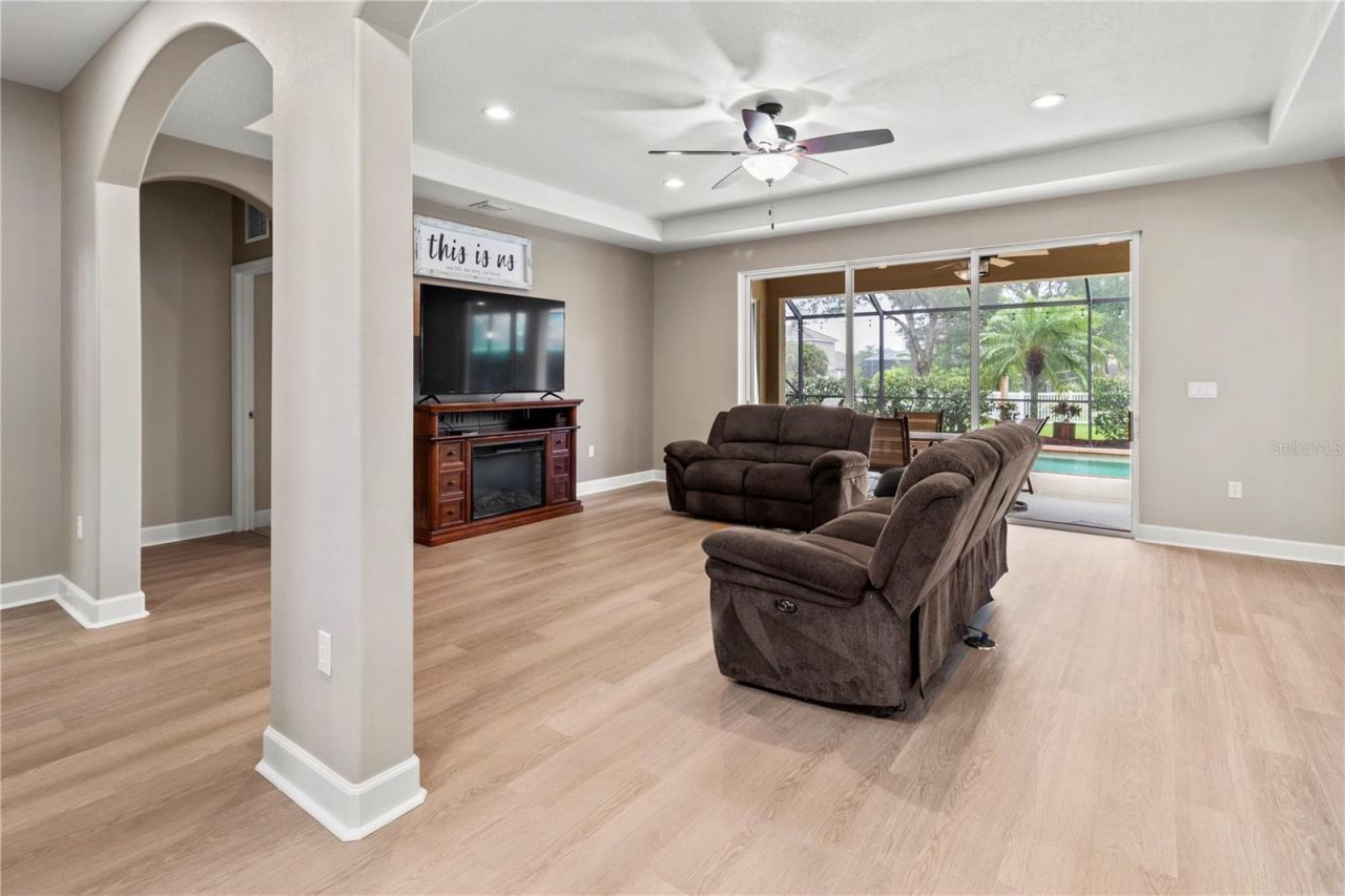 1269 Western Pine Circle, Sarasota, FL 34240 Photo