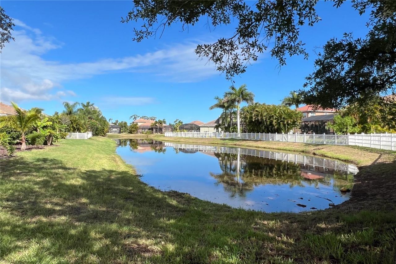 1269 Western Pine Circle, Sarasota, FL 34240 Photo