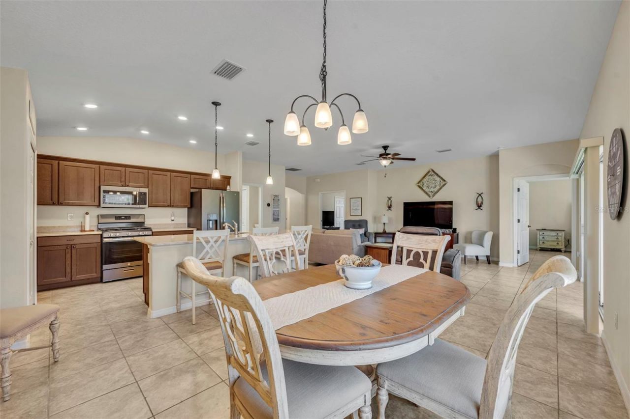 26669 Otter Creek Lane, Leesburg, FL 34748 Photo