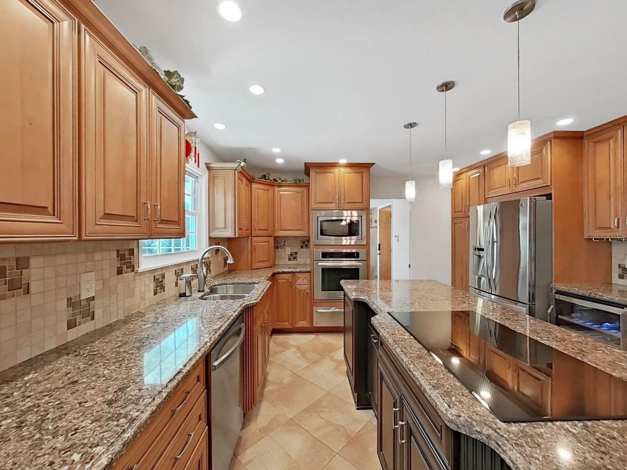 7645 Harbor View Way, Seminole, FL 33776 Photo