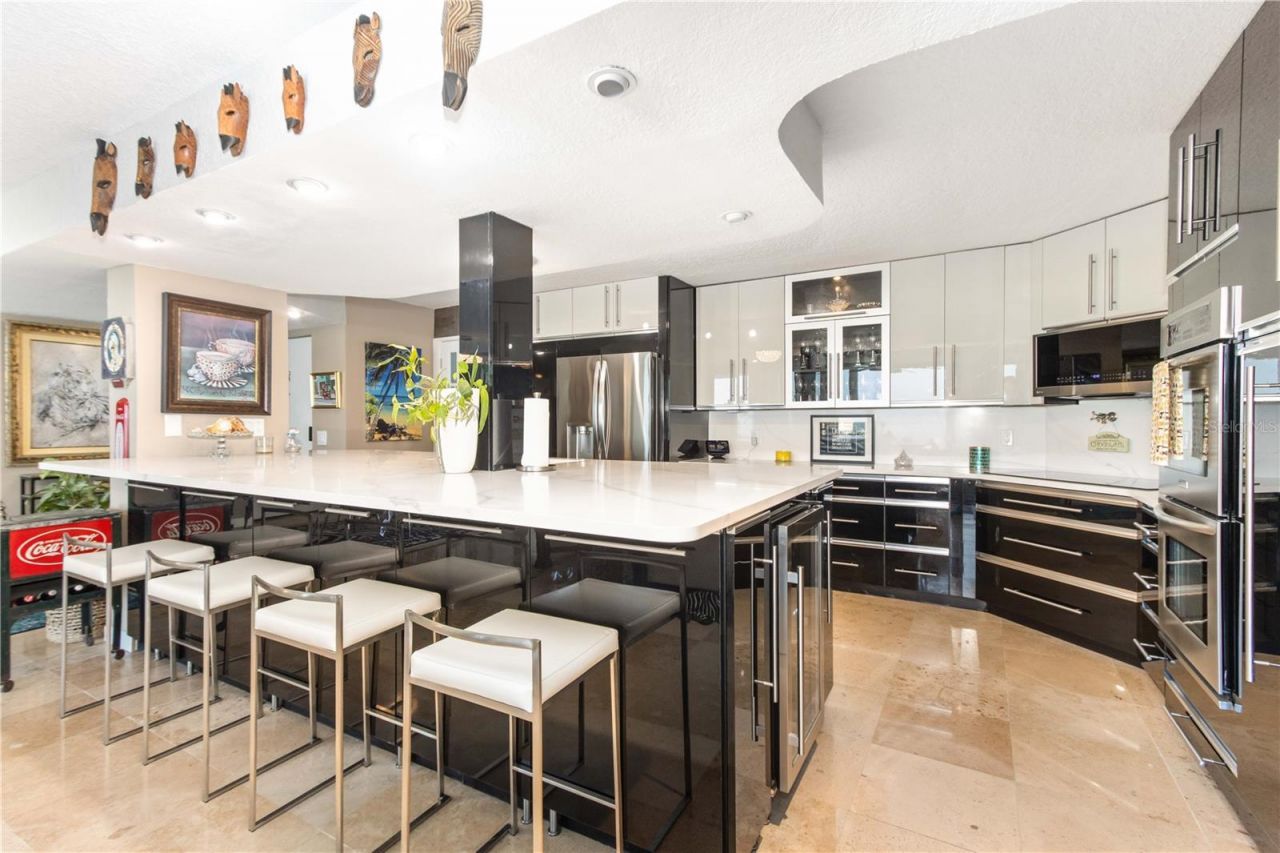 736 Island Way, Unit 804, Clearwater, FL 33767 Photo