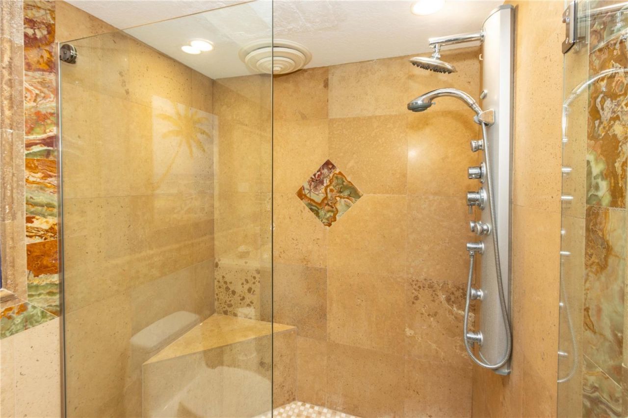 736 Island Way, Unit 804, Clearwater, FL 33767 Photo