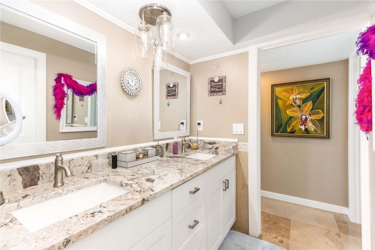 736 Island Way, Unit 804, Clearwater, FL 33767 Photo