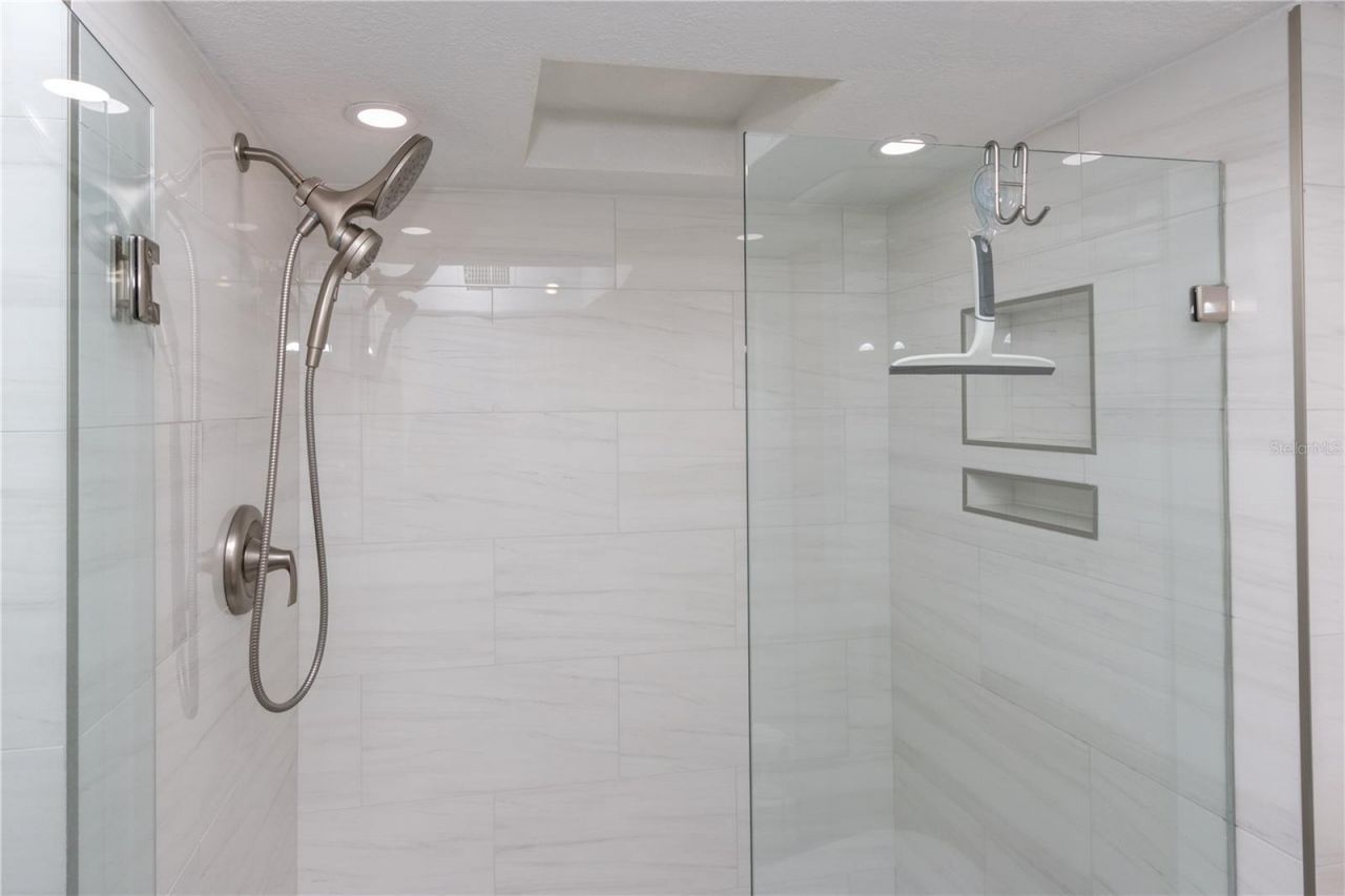 736 Island Way, Unit 804, Clearwater, FL 33767 Photo