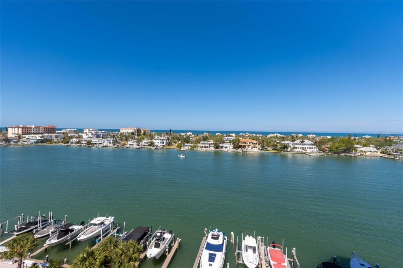 736 Island Way, Unit 804, Clearwater, FL 33767 Photo