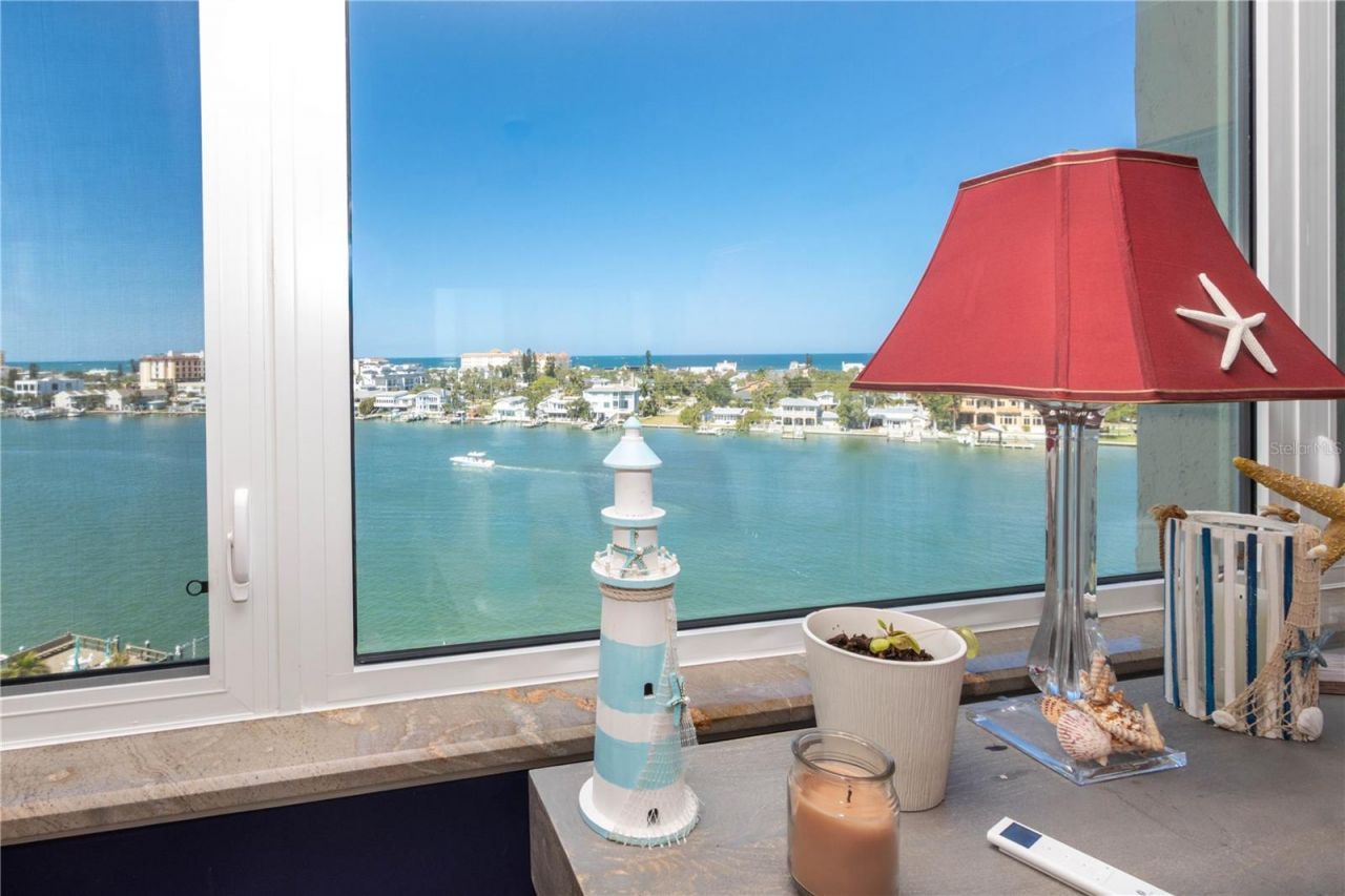 736 Island Way, Unit 804, Clearwater, FL 33767 Photo