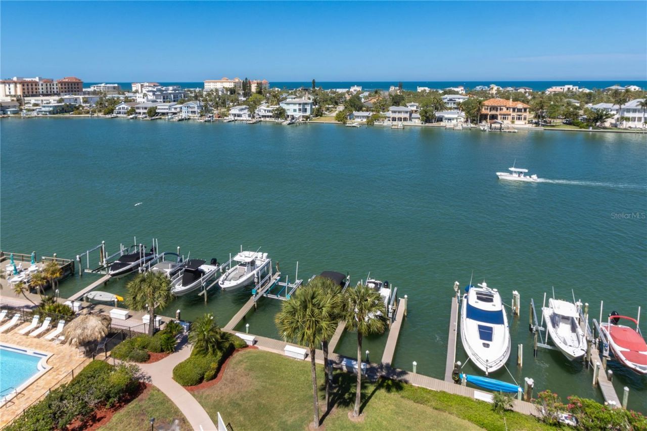 736 Island Way, Unit 804, Clearwater, FL 33767 Photo