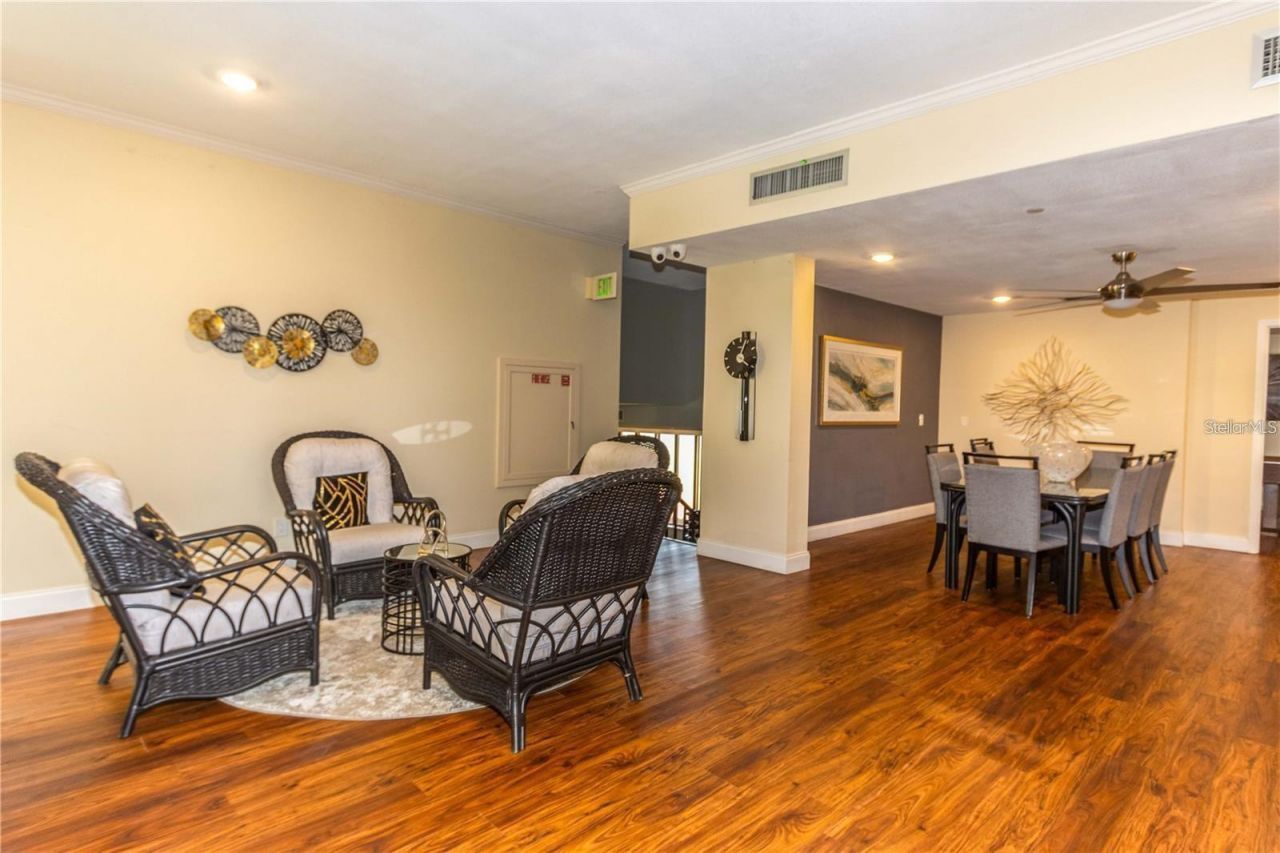 736 Island Way, Unit 804, Clearwater, FL 33767 Photo