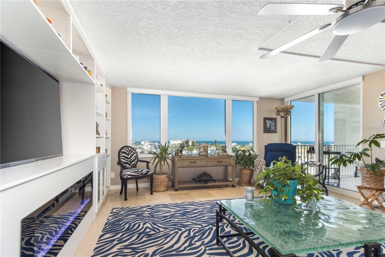 736 Island Way, Unit 804, Clearwater, FL 33767 Photo