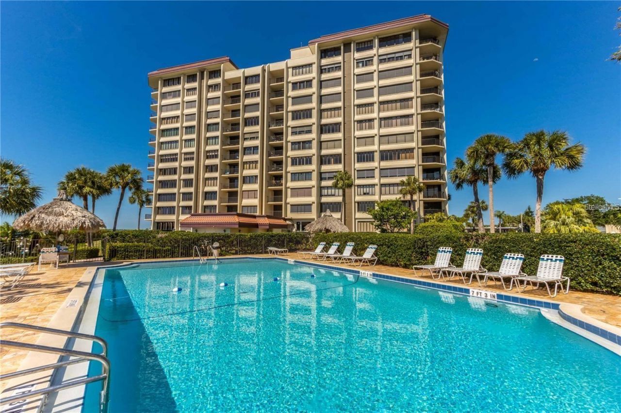 736 Island Way, Unit 804, Clearwater, FL 33767 Photo