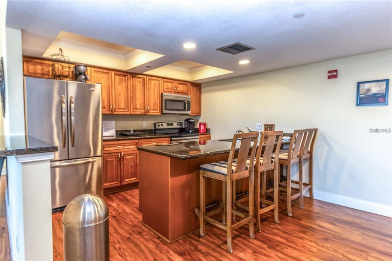 736 Island Way, Unit 804, Clearwater, FL 33767 Photo