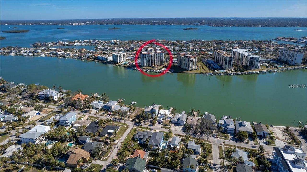 736 Island Way, Unit 804, Clearwater, FL 33767 Photo