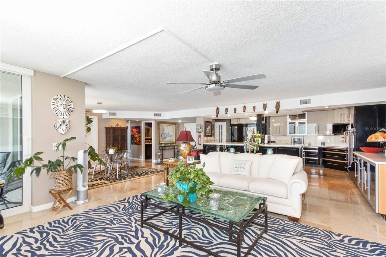 736 Island Way, Unit 804, Clearwater, FL 33767 Photo