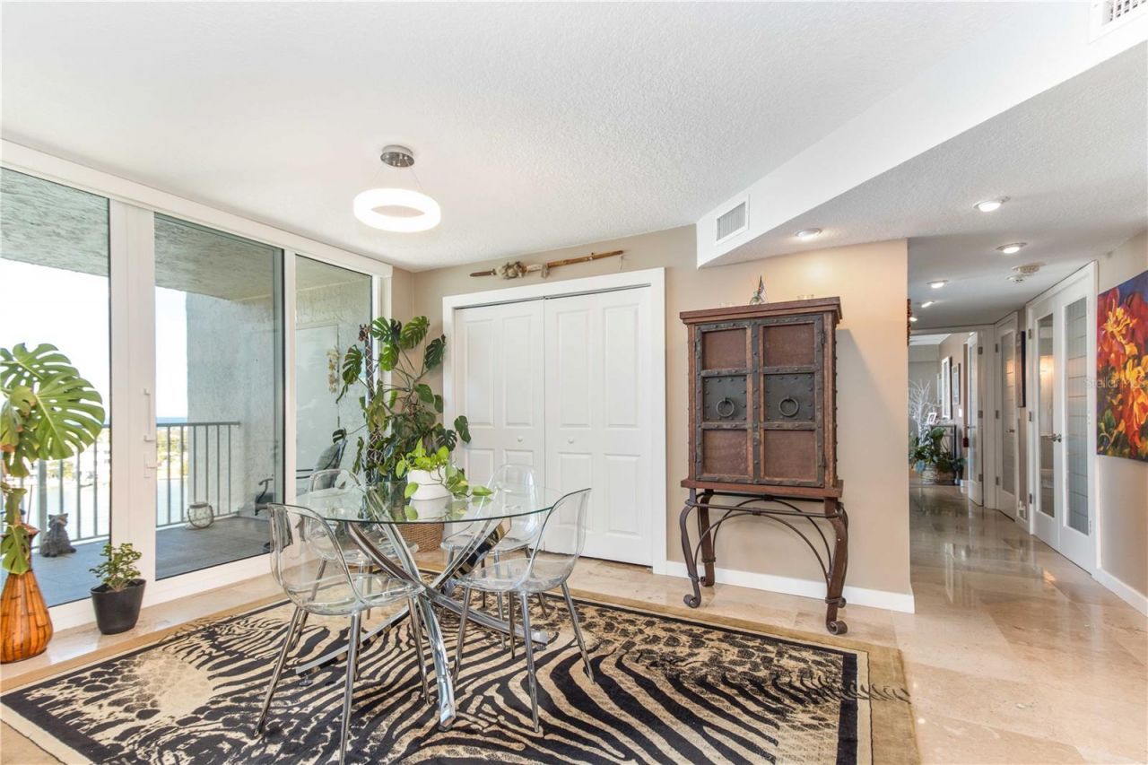 736 Island Way, Unit 804, Clearwater, FL 33767 Photo