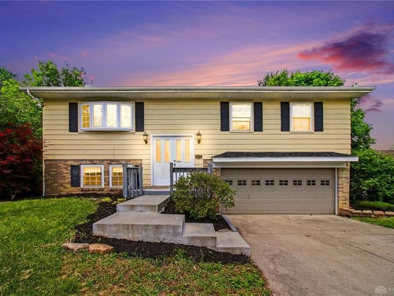 1458 Southwind Drive, Mason, OH 45040 Photo 2