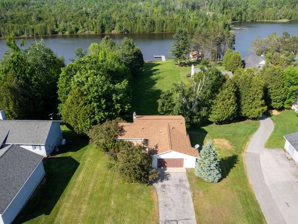 8658 W Black Lane, Cheboygan, MI 49721