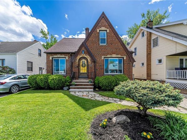 7415 Jameson Road, Parma, OH 44129