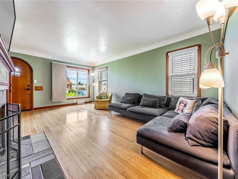 7415 Jameson Road, Parma, OH 44129 Photo 2