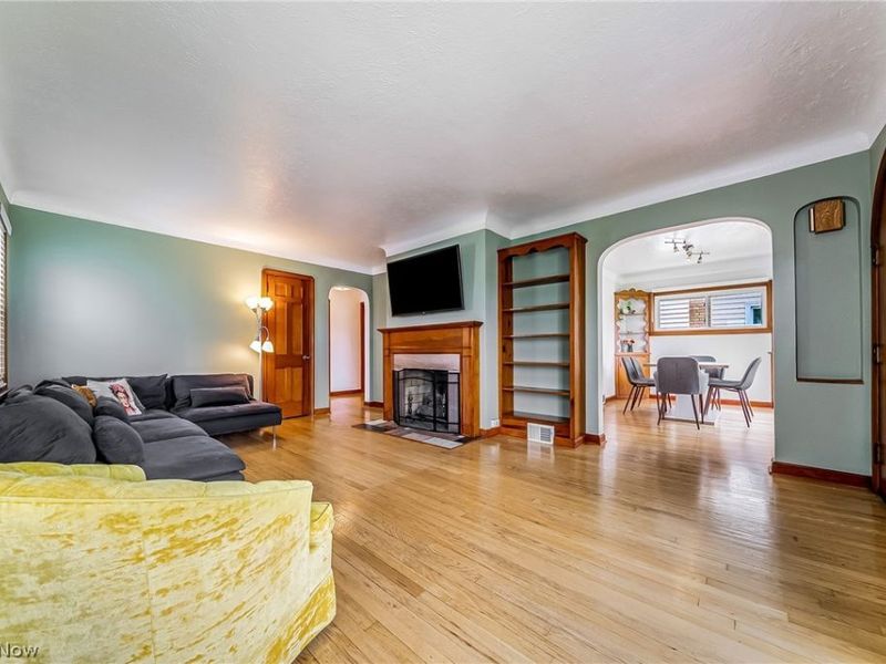 7415 Jameson Road, Parma, OH 44129 Photo 3