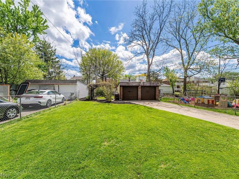 7415 Jameson Road, Parma, OH 44129 Photo 37