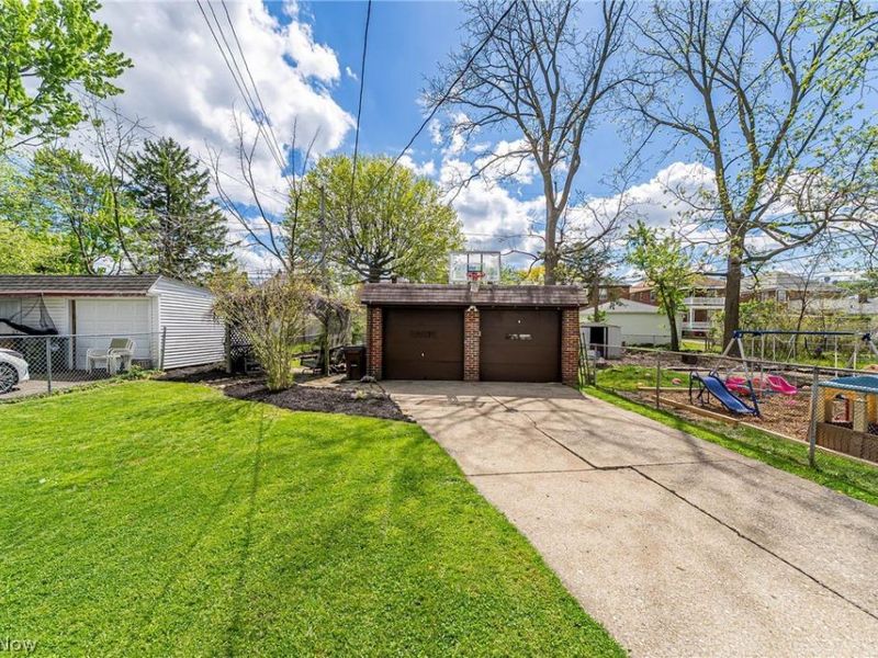 7415 Jameson Road, Parma, OH 44129 Photo 39