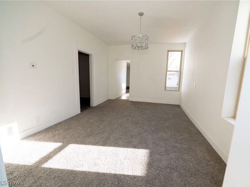 911 N Water Street , Uhrichsville, OH 44683 Photo 11