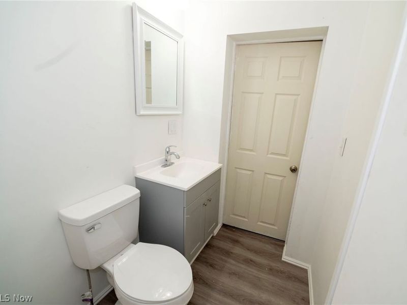 911 N Water Street , Uhrichsville, OH 44683 Photo 19