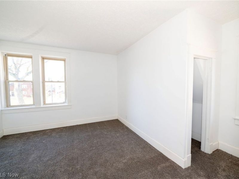911 N Water Street , Uhrichsville, OH 44683 Photo 25