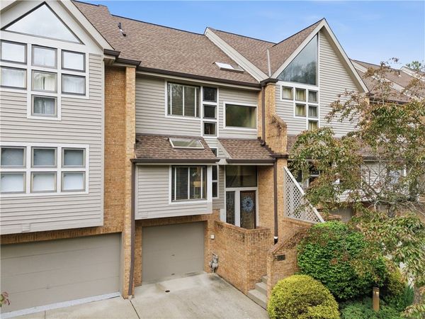 1419 Towne Square Dr, Allison Park, PA 15101