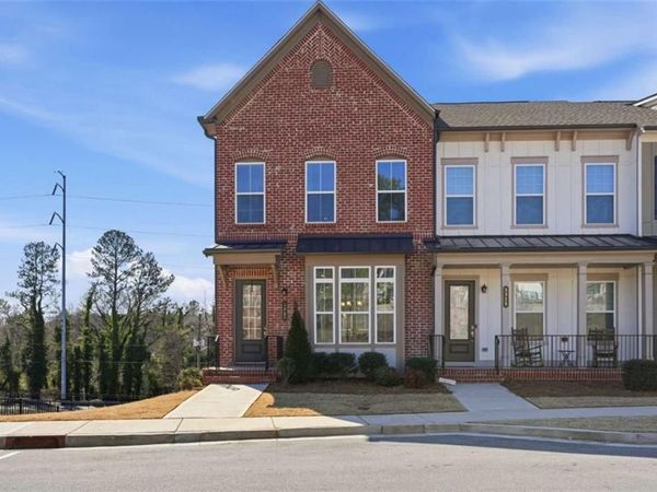 3317 Park Pointe Circle , Scottdale, GA 30079