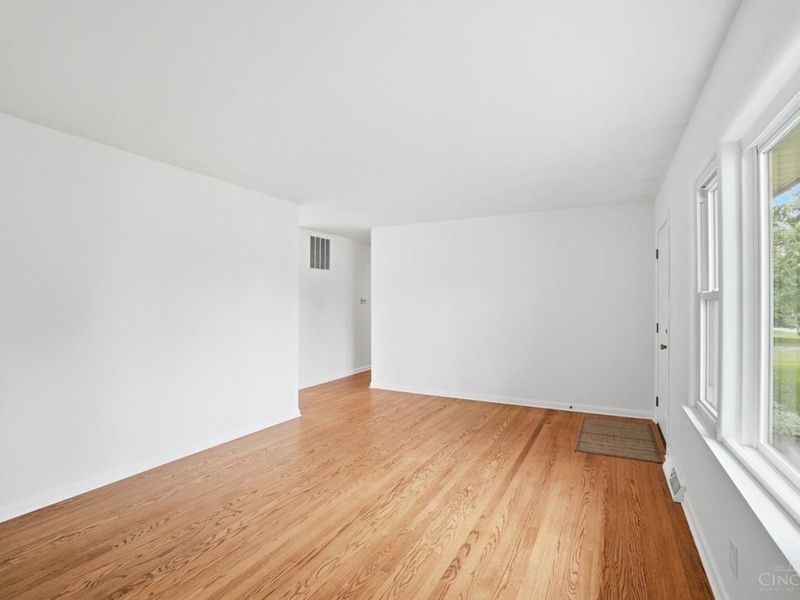 6473 Hendrickson Road, Middletown, OH 45044 Photo 6